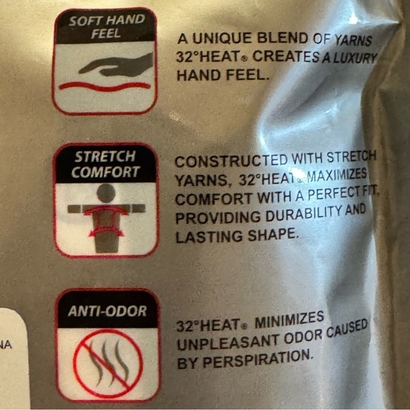 32 Degrees Kid's long John winter layer Heat
Set black size small shirt and pant - Picture 12 of 12